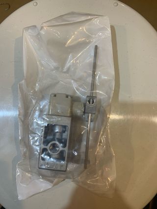 Válvula SMC VM830-F01-14 Mecánica