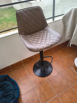 Taburete alto giratorio