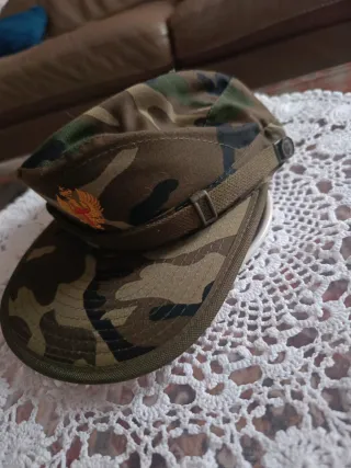Gorra militar nueva talla M
