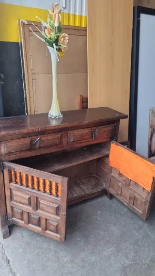 Aparador Castellano Madera y Cristal