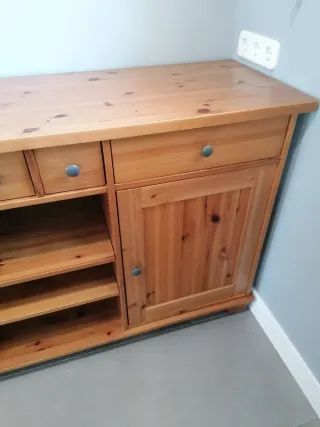 Aparador de madera maciza