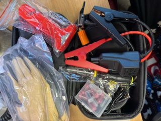 Arrancador de Batería con Compresor de Aire