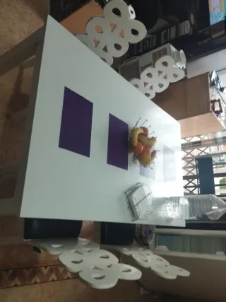 Mesa comedor blanca con 4 sillas