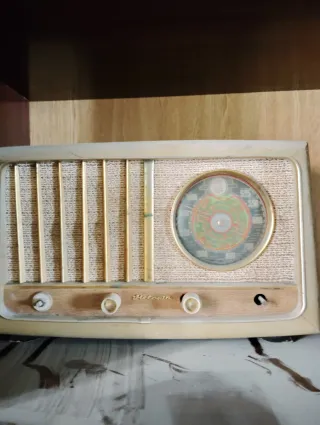 Radio Antigua Vintage Años 20-50