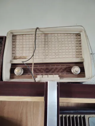 Radio Antigua Vintage Años 20-50