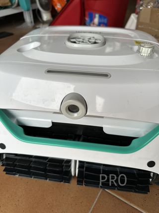 Robot piscina limpiafondos WYBOT C2