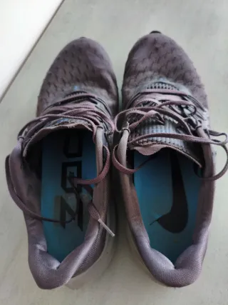 Nike Vomero Hombre Talla 44.5