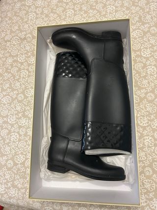 Botas altas negras acolchadas