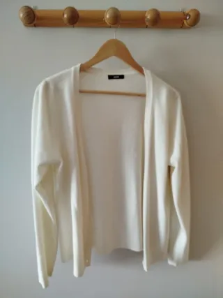 Chaqueta blanca de punto