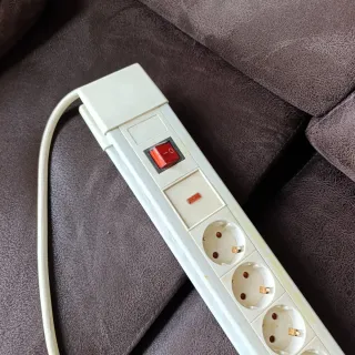 Regleta 3500W con interruptor