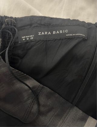 Vestido de fiesta el tejido deshilachado poco