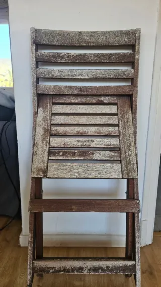 2 Sillas de Madera Marrón y Blanca