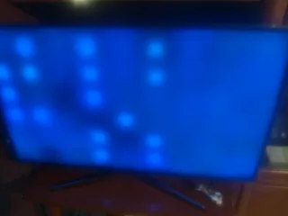 Smart TV Samsung Negra y Plateada