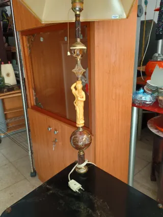 Lámpara de pie Neoclásica Italiana Vintage