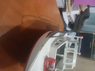 Barca de playmobil Solo le falta tapa alante