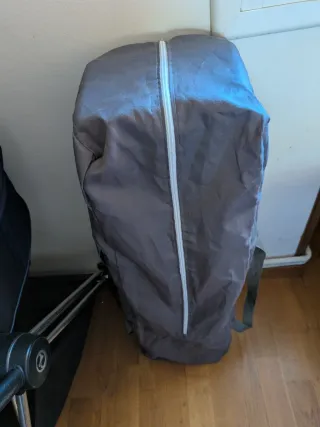 Cuna de viaje plegable con cambiador