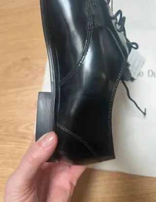 Zapatos Massimo Dutti negros cordones
