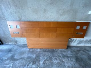 Cabezal de cama de madera