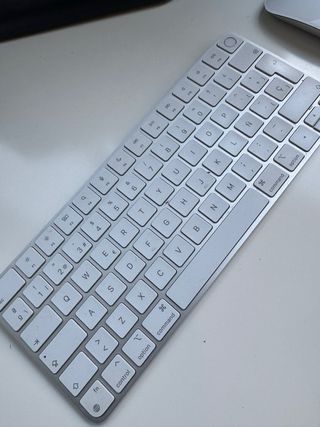 Teclado y ratón Apple inalámbricos Estado: 9/10