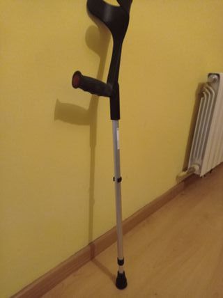 Muleta de aluminio ajustable