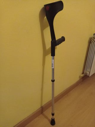 Muleta de aluminio ajustable