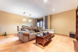 Salón completo tal cual se ve en fotos