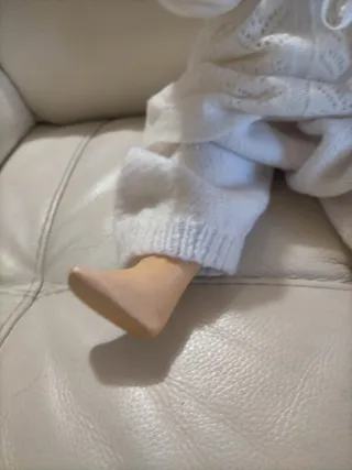 Bambola antica in composizione o celluloide