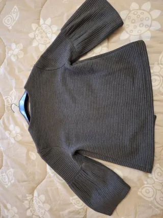 Giaccetto grigio con maniche a campana