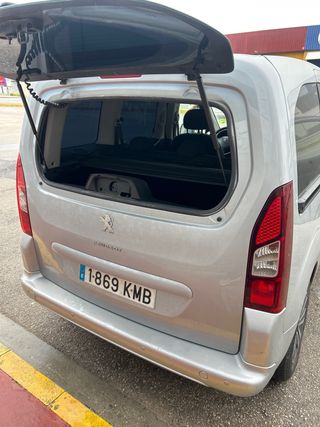 Peugeot Partner 2018 2 ańos de garantia