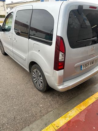 Peugeot Partner 2018 2 ańos de garantia