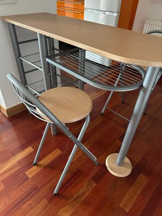 Mesa alta con 2 taburetes URGE!!