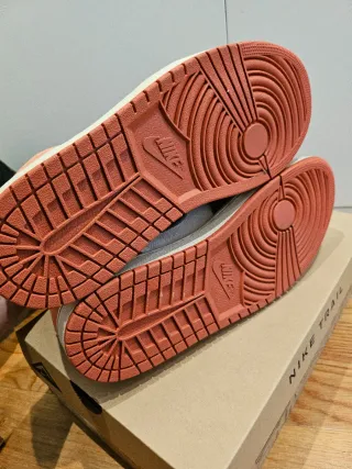 Nike Air Jordan 1 Dusted Clay 44.5