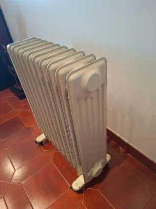 Aquecedor Eléctrico a Óleo