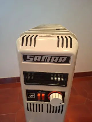 Aquecedor Eléctrico a Óleo