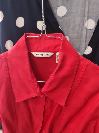 Camisa de lunares negra y blanca