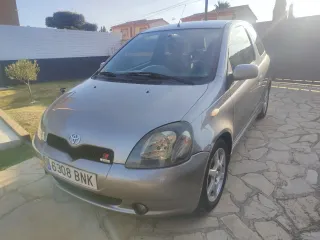Toyota Yaris 2001