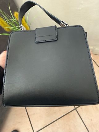 Bellissima borsetta nera da donna