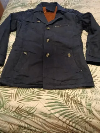 Chaqueta azul marino forrada pelo XL