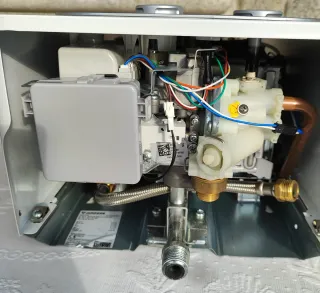 Calentador Junkers-Bosch Hydro 4200 Gas Natural