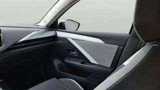 Opel Astra 1.2T XHL Tech Edition eDCT 100 kW (136 CV)