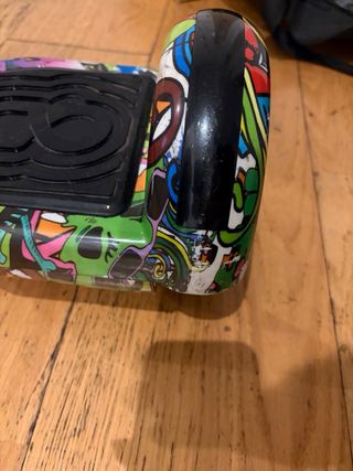 Hoverboard con diseño graffiti