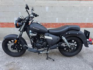 Keeway Superlight 125 2022 Negra