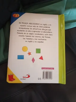 Mi primer abecedario en ingles y en espanol