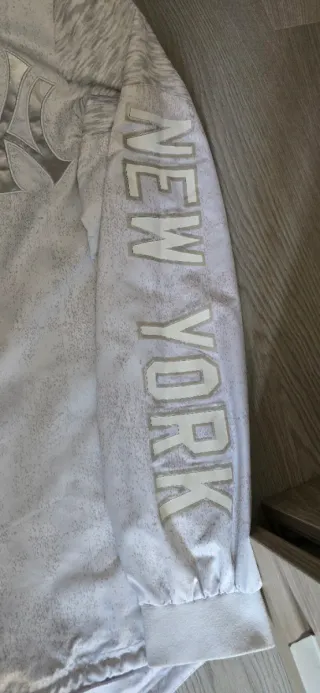 Chaqueta New York Yankees Gris y Blanca