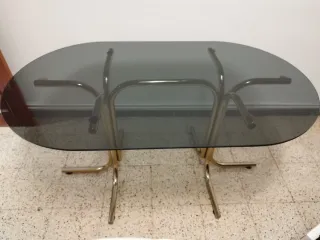 Mesa comedor cristal y metal dorado