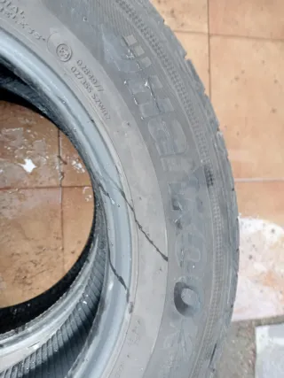 Neumáticos 195/65R15 91V seminuevos