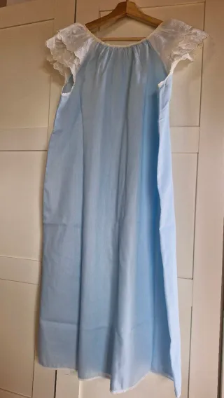 Camisón azul y blanco talla M