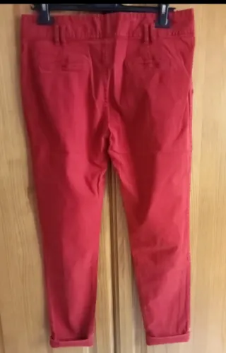 Pantalones rojos Zara