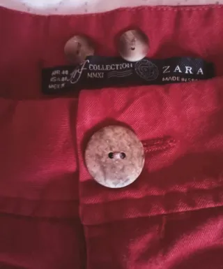 Pantalones rojos Zara
