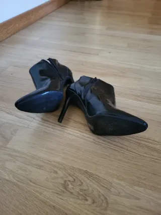 Botines Guess Negros Talla 39